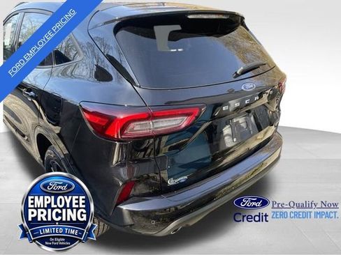 New 2023 Ford Escape ST-Line Elite AWD/4WD image 3