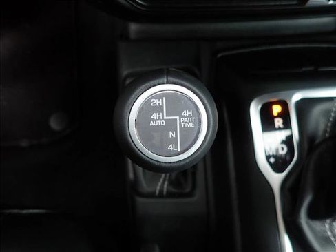 Used 2023 Jeep Wrangler Sahara w/ Cold Weather Group image 21