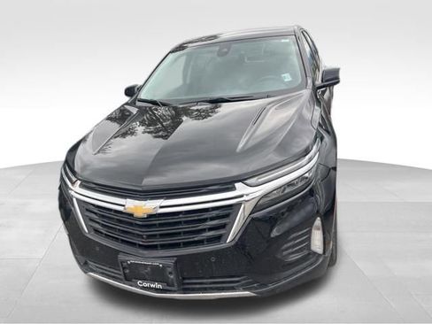 Used 2024 Chevrolet Equinox LT image 2