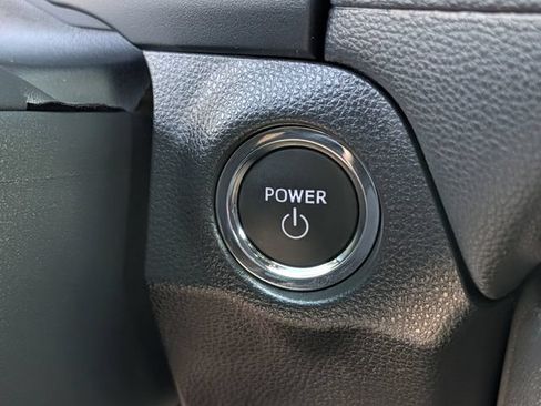 Used 2025 Toyota RAV4 XSE w/ Advanced Technology Package AWD/4WD image 19