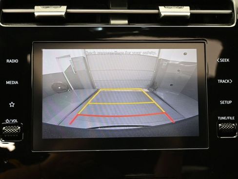 Used 2022 Hyundai Santa Cruz SEL Premium image 11