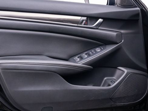 Used 2020 Honda Accord Sport image 13