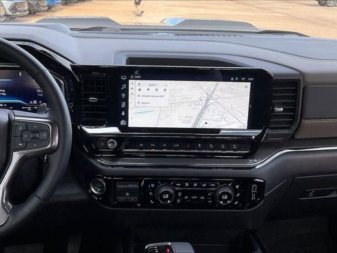 Certified 2025 Chevrolet Silverado 1500 ZR2 w/ Technology Package image 7