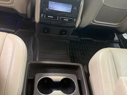 Used 2023 Lincoln Aviator Reserve w/ Equipment Group 201A image 23