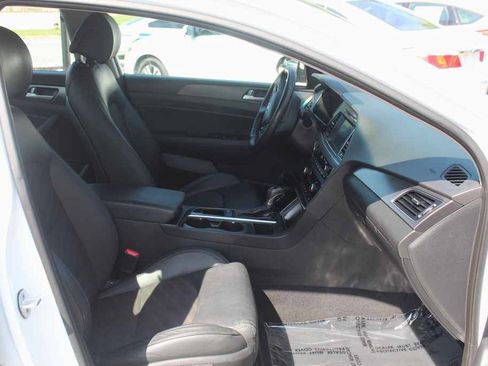 Used 2017 Hyundai Sonata Sport w/ Value Edition Package 02 FWD image 32