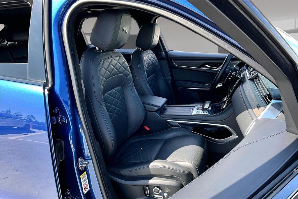 Used 2022 Jaguar F-PACE S AWD/4WD image 27