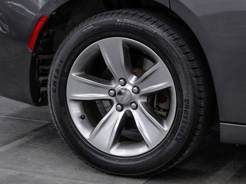 Used 2015 Dodge Charger SXT image 62