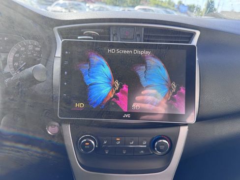 Used 2015 Nissan Sentra SV FWD image 22