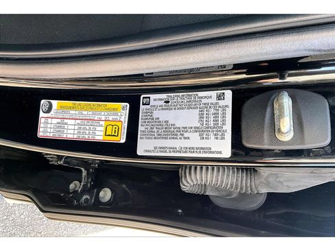 Used 2022 GMC Yukon XL Denali AWD/4WD image 31