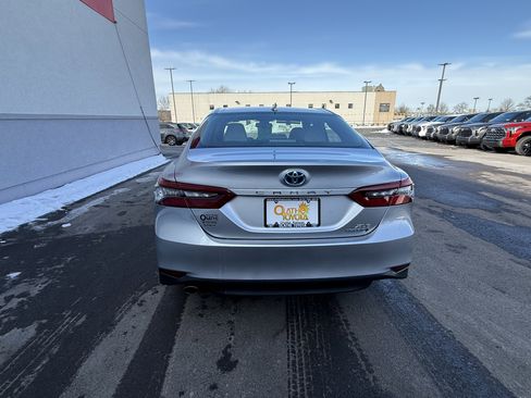 Certified 2021 Toyota Camry XLE w/ Cold Weather Package image 6