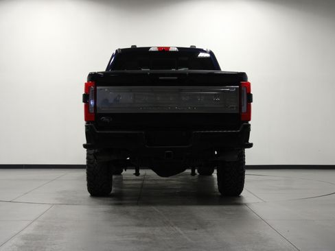 Used 2023 Ford F250 Platinum w/ Tremor Off-Road Package AWD/4WD image 5