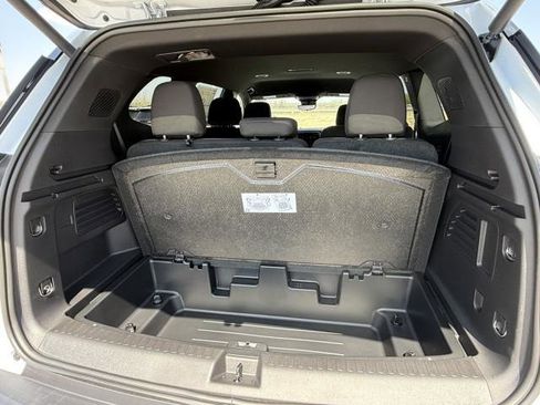 New 2026 GMC Acadia Elevation w/ Black Edition FWD image 41