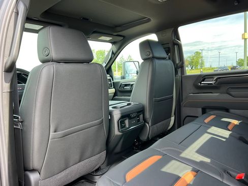 New 2026 GMC Sierra 2500 AT4 w/ AT4 Premium Plus Package AWD/4WD image 48