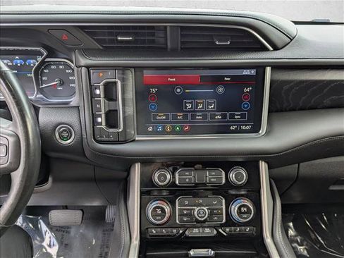 Used 2021 GMC Yukon Denali w/ Denali Premium Package image 12