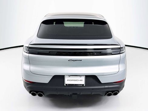 New 2026 Porsche Cayenne Coupe image 10