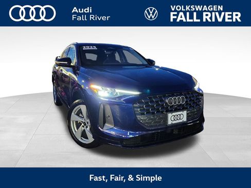 Certified 2025 Audi Q5 Premium Plus w/ Premium Plus image 1