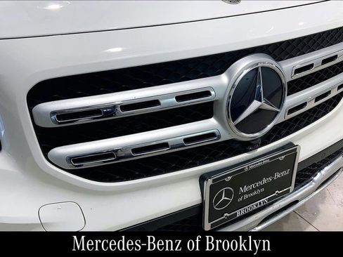 Certified 2023 Mercedes-Benz GLB 250 4MATIC image 33