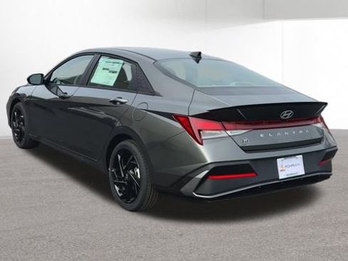 New 2026 Hyundai Elantra Sport image 8