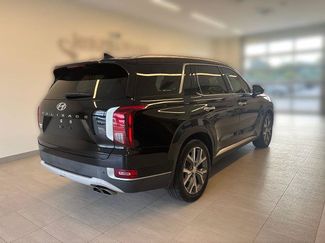 Used 2022 Hyundai Palisade SEL w/ 8P Bench Seat Package FWD video 2