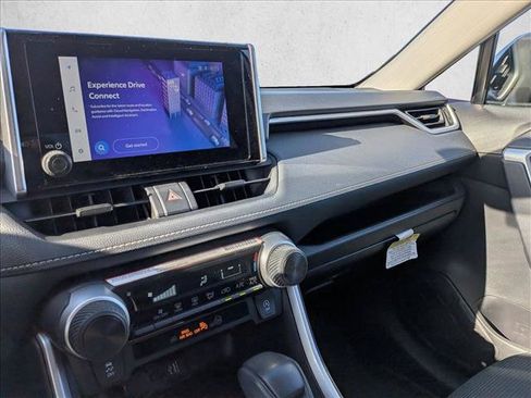 Used 2024 Toyota RAV4 LE AWD/4WD image 12