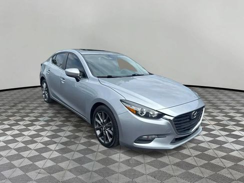 Used 2018 MAZDA MAZDA3 Touring FWD image 1