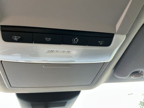 Certified 2022 Nissan Sentra SV FWD image 21