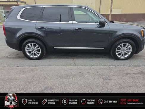 Used 2022 Kia Telluride LX AWD/4WD image 5