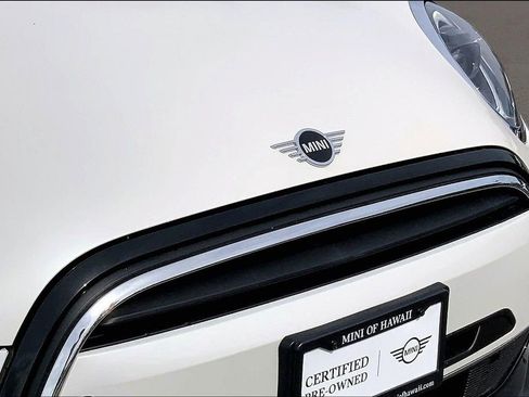 Certified 2024 MINI Cooper 4-Door Hardtop image 30