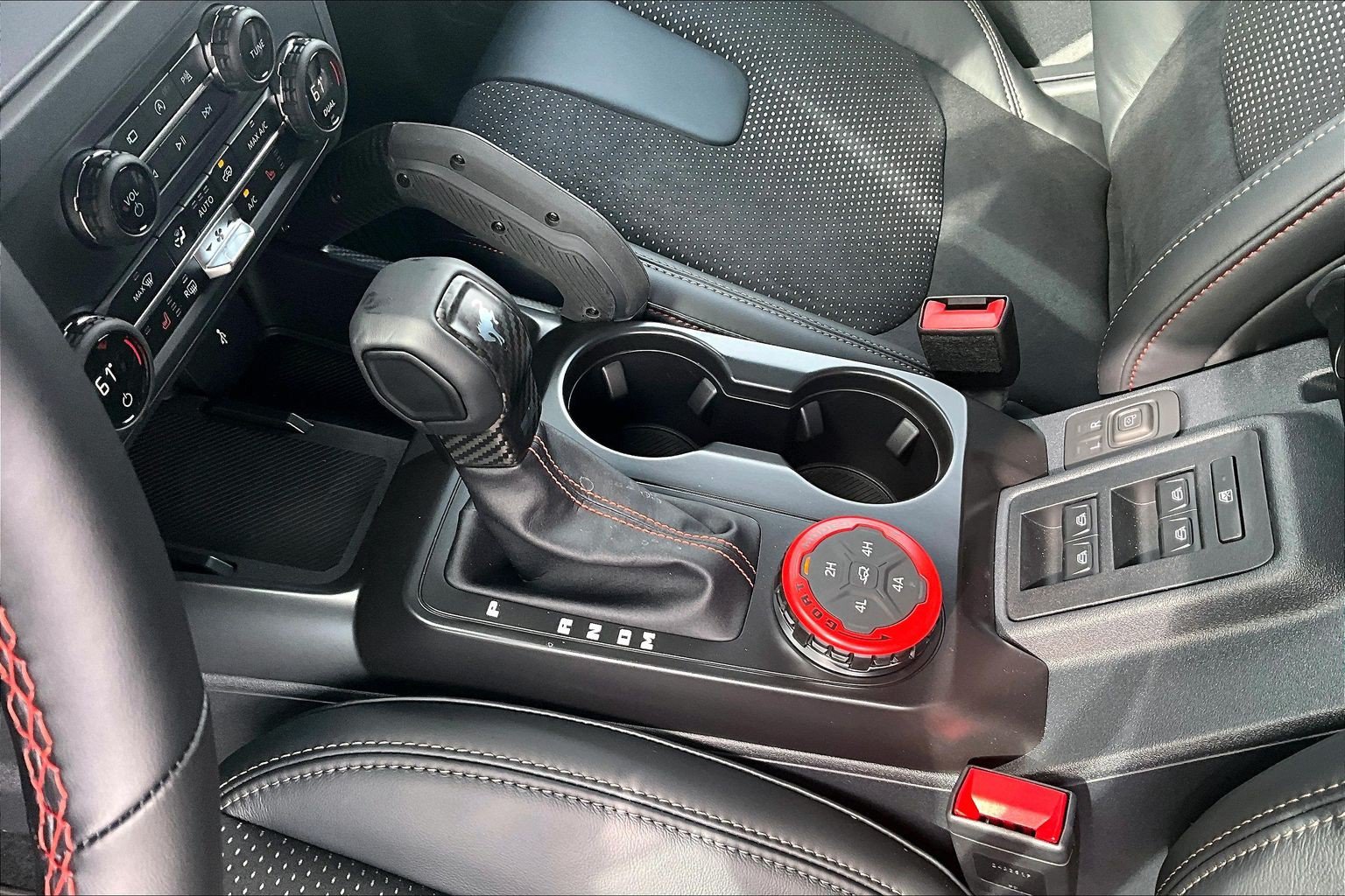 New 2026 Ford Bronco Raptor w/ Interior Carbon Fiber Pack AWD/4WD image 8