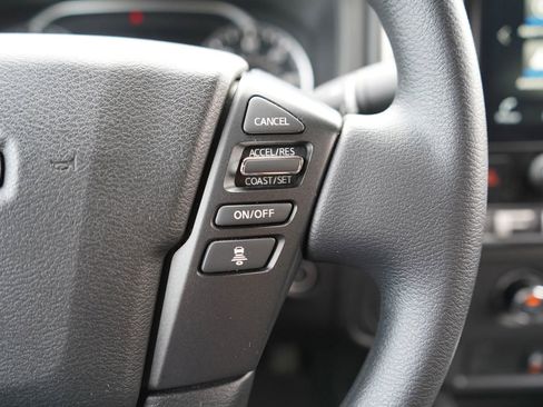 Used 2025 Nissan Frontier SV RWD image 13
