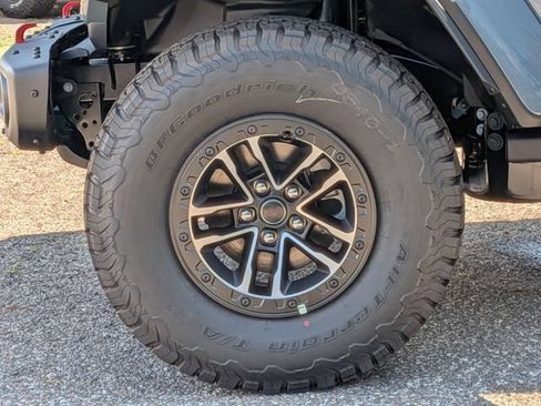 New 2026 Jeep Wrangler Unlimited Rubicon AWD/4WD image 27