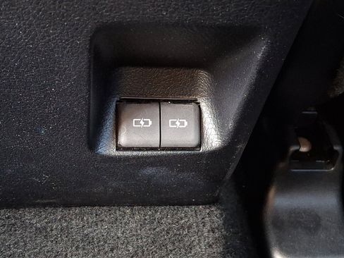 Used 2024 Toyota 4Runner TRD Off-Road Premium image 11