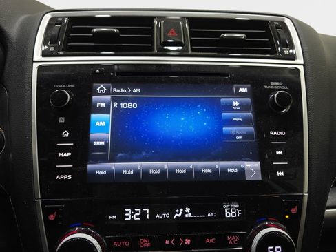 Used 2018 Subaru Outback 2.5i Limited image 23