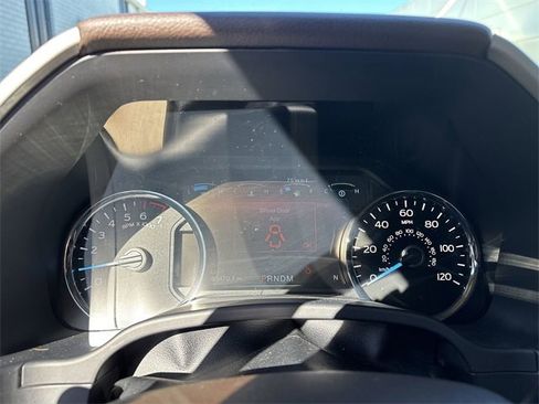 Used 2018 Ford F150 Lariat image 10