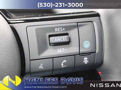 New 2026 Nissan Kicks SR w/ SR Premium Package FWD image 29