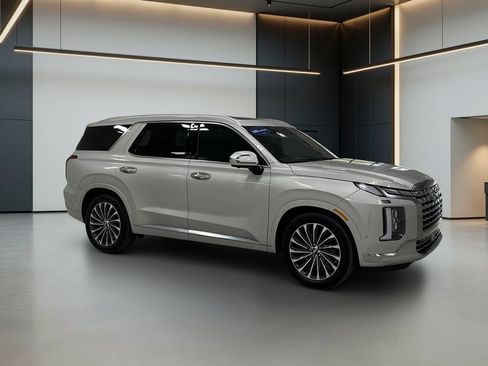 Certified 2025 Hyundai Palisade Calligraphy AWD/4WD image 9