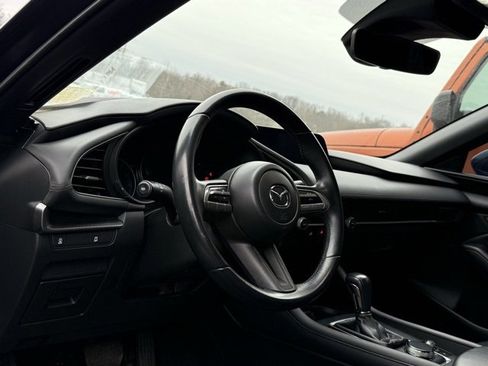 Used 2023 MAZDA MAZDA3 s image 2