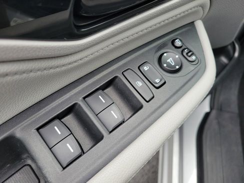 Used 2018 Honda Odyssey Elite image 18