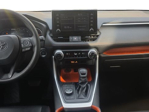 Used 2019 Toyota RAV4 Adventure image 11