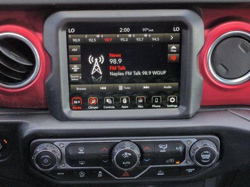 Used 2022 Jeep Wrangler Unlimited Rubicon AWD/4WD image 18