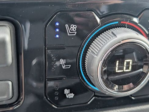 New 2026 Chevrolet Silverado 2500 LTZ w/ LTZ Premium Package image 20