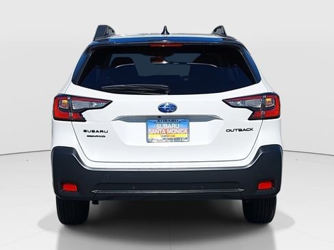Used 2025 Subaru Outback Onyx Edition image 6