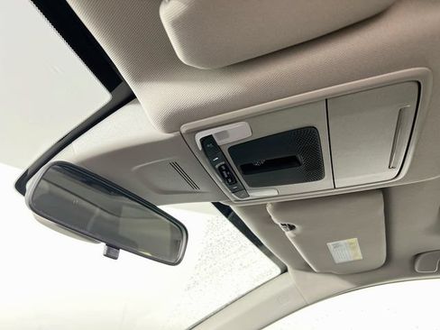 Used 2025 Honda CR-V EX image 14