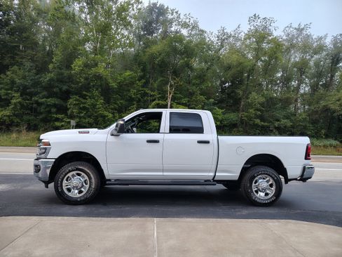 New 2026 RAM 2500 Tradesman image 8