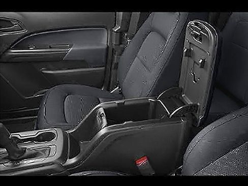 Used 2022 Chevrolet Colorado W/T w/ WT Convenience Package RWD image 85