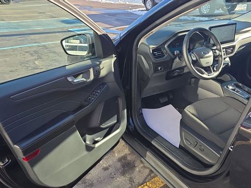 Used 2023 Ford Escape Active w/ Tech Pack #2 image 9