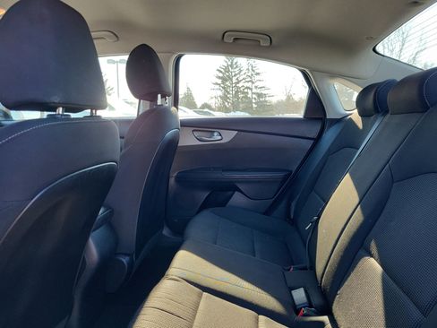 Used 2019 Kia Forte LXS image 11