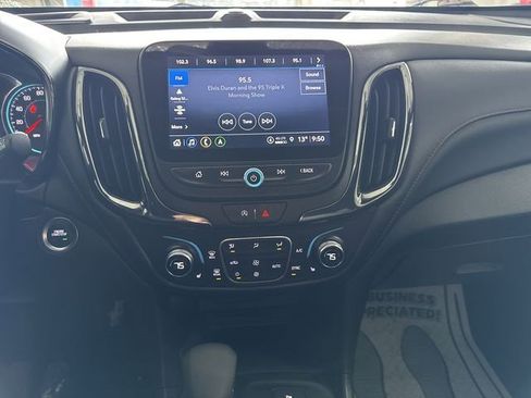 Used 2022 Chevrolet Equinox RS w/ Infotainment Package image 13