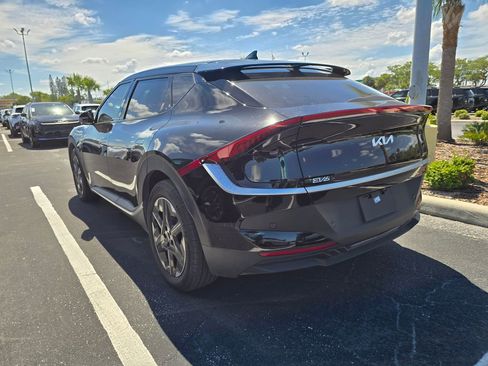 Certified 2025 Kia EV6 Light image 8