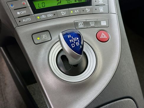Used 2012 Toyota Prius Four FWD image 23